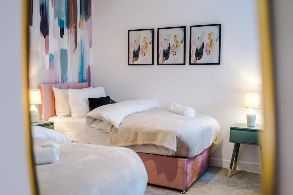 5 Bed Salford Sanctuary Retreat Villa Manchester Luaran gambar