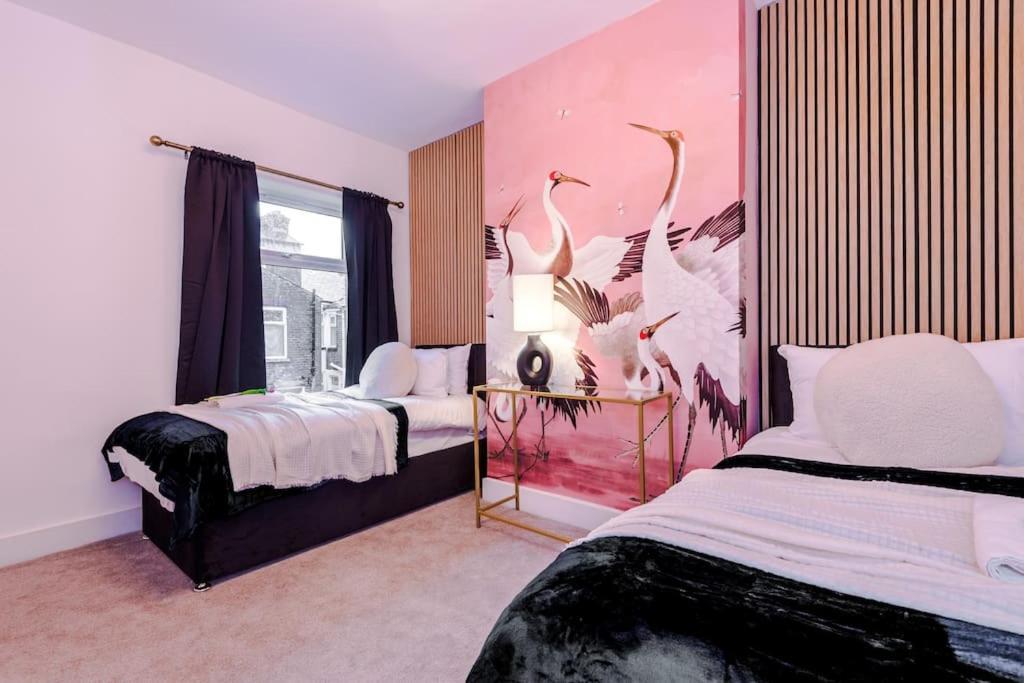 5 Bed Salford Sanctuary Retreat Villa Manchester Luaran gambar