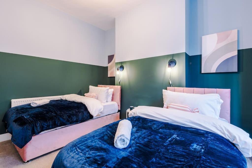 5 Bed Salford Sanctuary Retreat Villa Manchester Luaran gambar