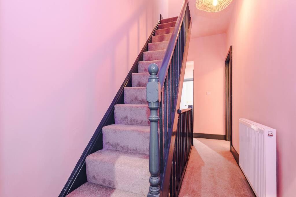 5 Bed Salford Sanctuary Retreat Villa Manchester Luaran gambar